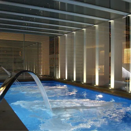 萨加罗健康水疗酒店 4*