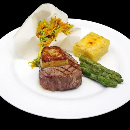 萨加罗健康水疗酒店 酒店