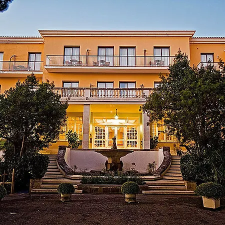 萨加罗健康水疗酒店 4*