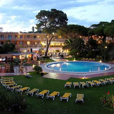 萨加罗健康水疗酒店 4* 萨卡罗