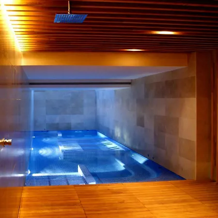 Hotel & Wellness
